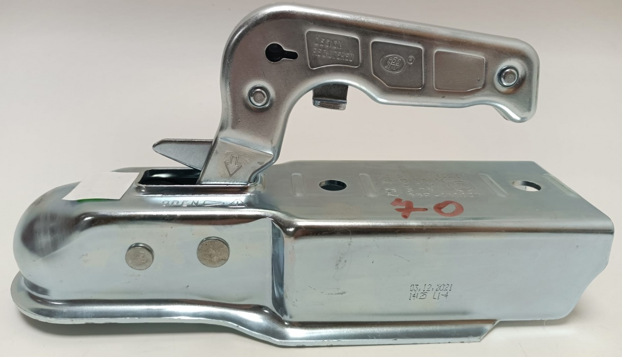 přípojka na přívěs-hranatá oj 70 mm (žehlička)