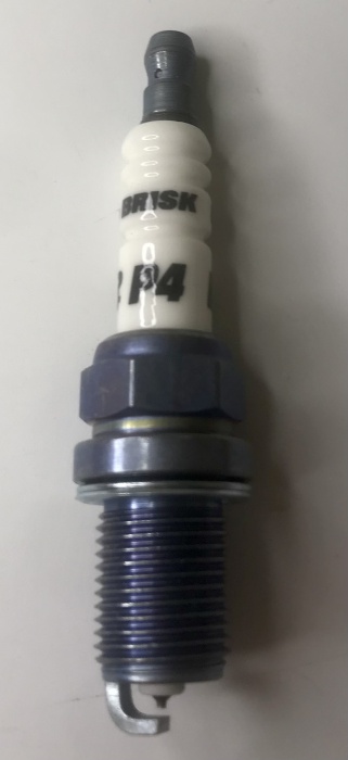 svíčka zapalovací Premium+ P4