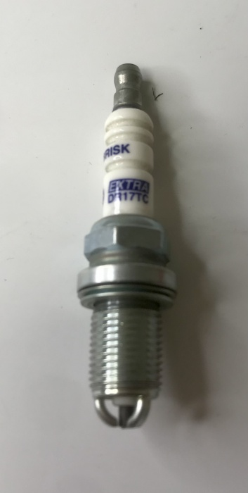 svíčka zapalovací   DR17TC