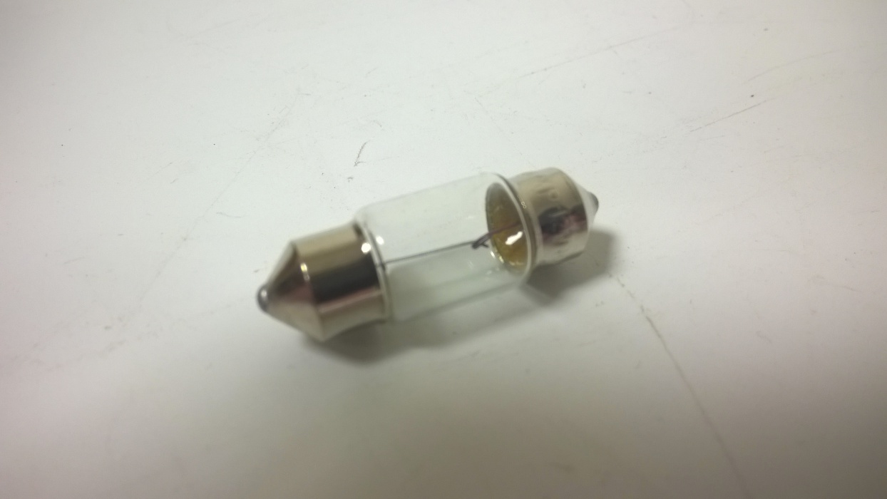 žárovka  12V   2W  W2,1x9,5d