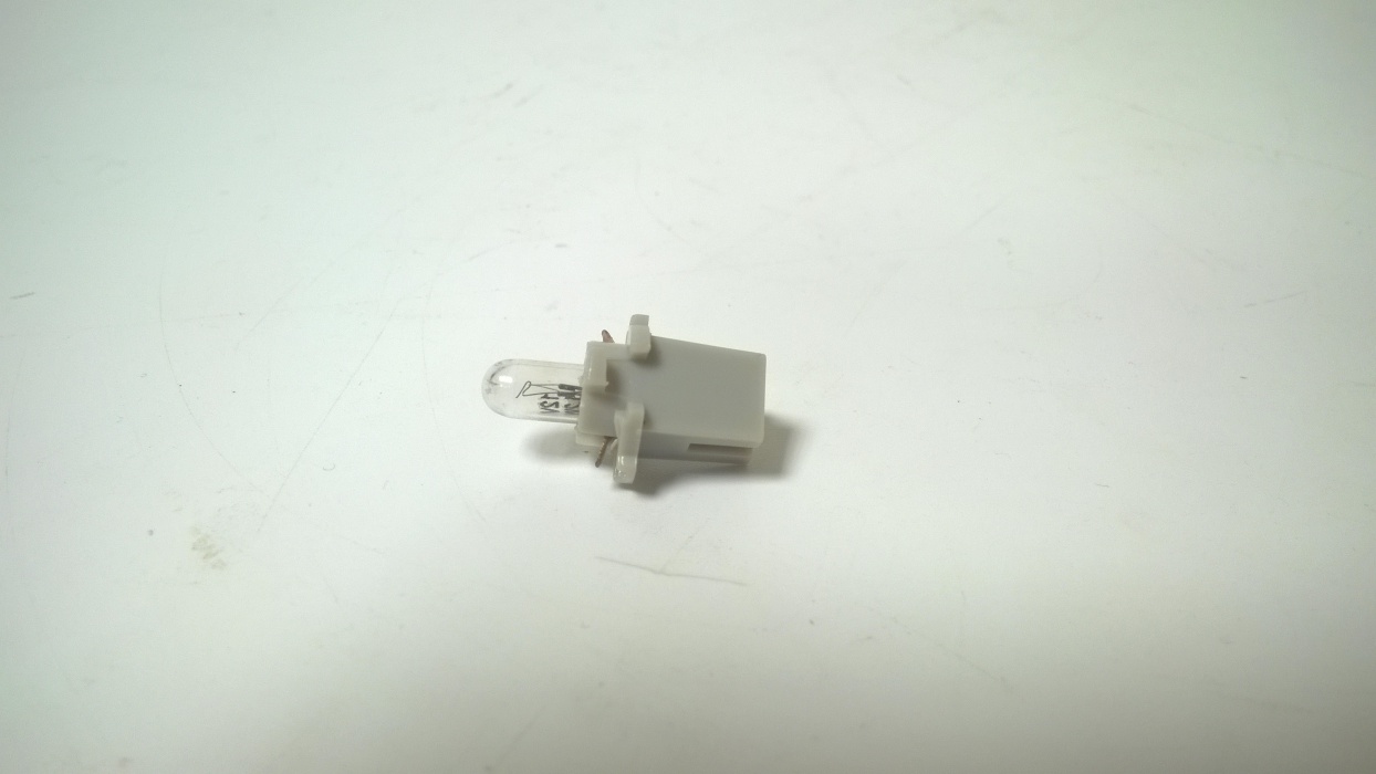 žárovka  12V   1,2W  B8,7d  (Niva)