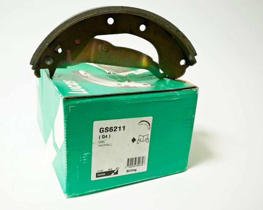 sada brzdových čelistí