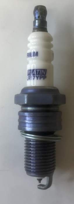 svíčka zapalovací   LR17YPP