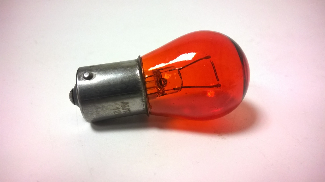 žárovka  12V   21W  BA15s - oranžová