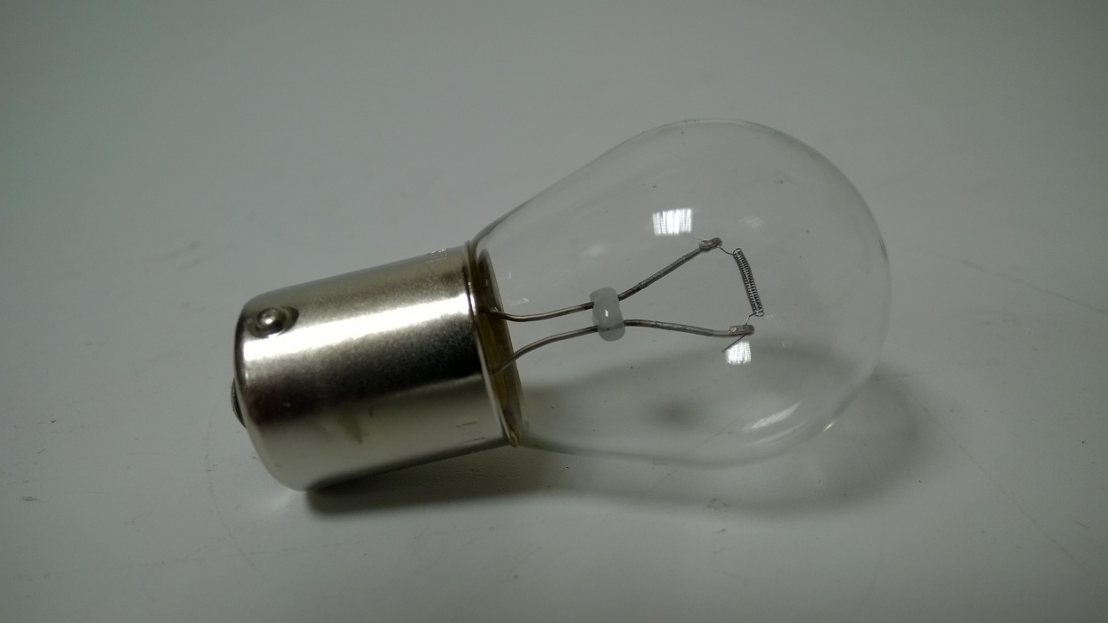 žárovka  12V   21W  BA15s