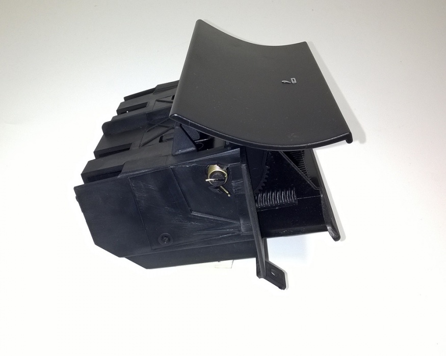 popelník s pouzdrem OCT- bez držáku zapalovače