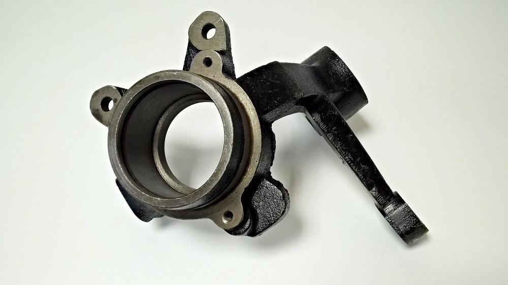 hlava ložiska čepu kola levá - FAV