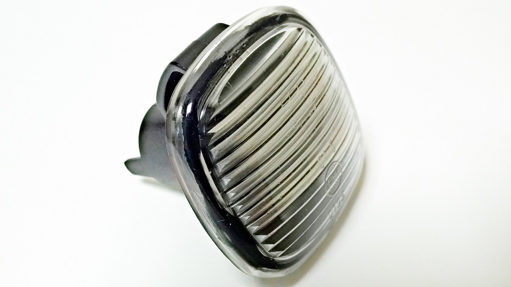 ukazatel směru boční - bílý - OCTAVIA RS