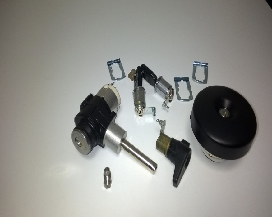 sada vložek zámků s klíči od 93 (kompl.)