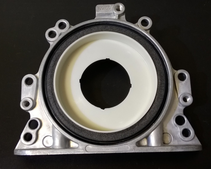 příruba těsnící motoru + simerink -  FEL/OCT 1,6