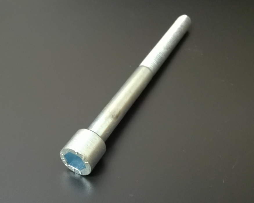 šroub hlavy válců FAV/FEL/OCT M11x133