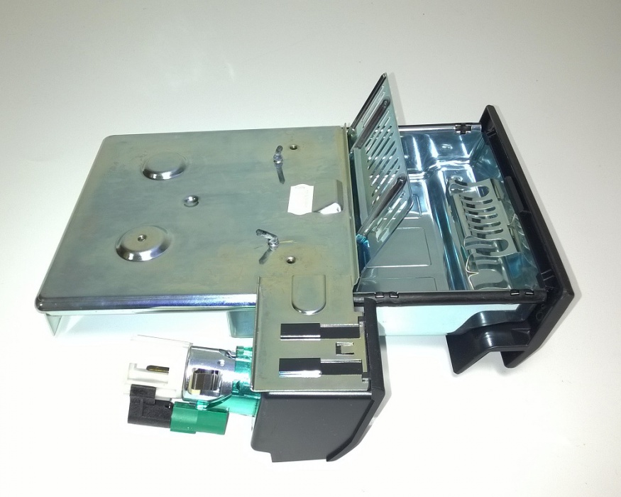 popelník  - černý