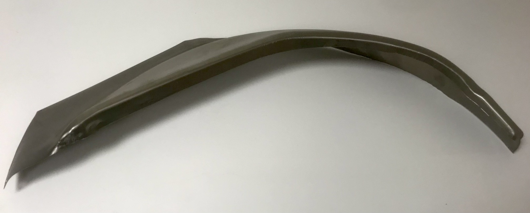 část vnějšího podběhu zad. pravý FAVORIT