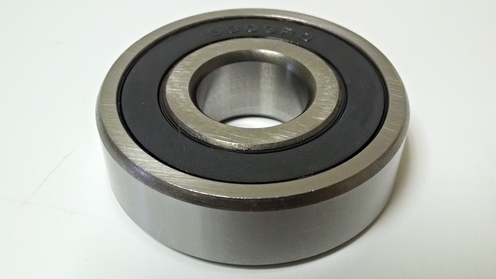 ložisko alternátoru   6303 2RS velké