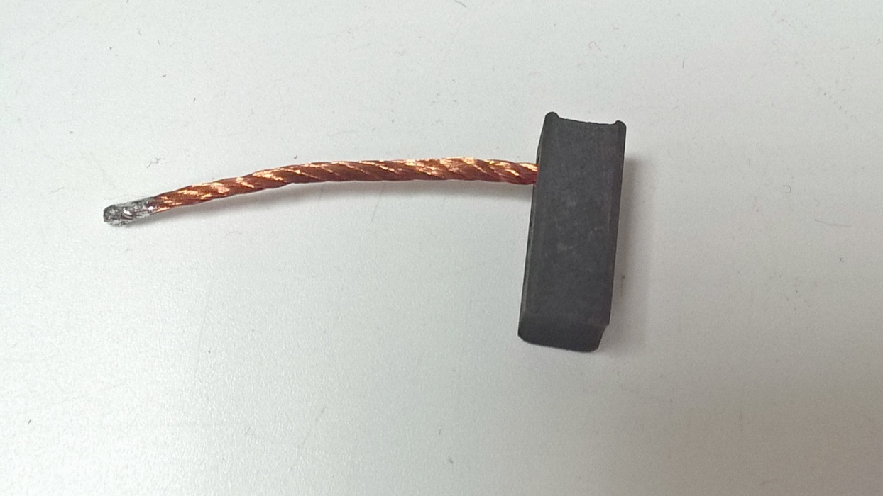 uhlík motorku topení  Š 120