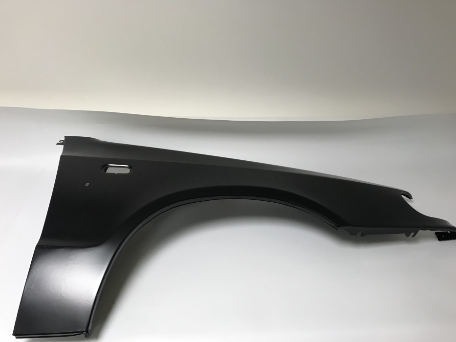 blatník přední pravý FEL. - zesíl. karoserie