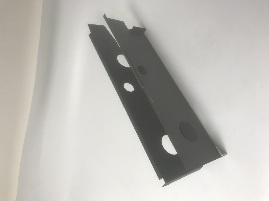 nosník zadního ramene - levý  Š 120