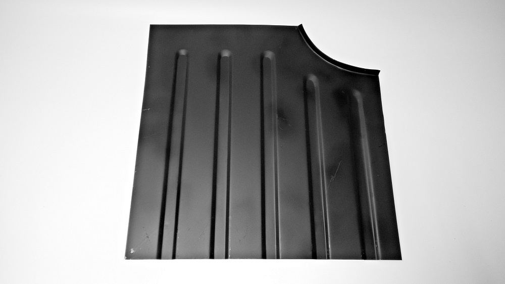 přední část podlahy levá