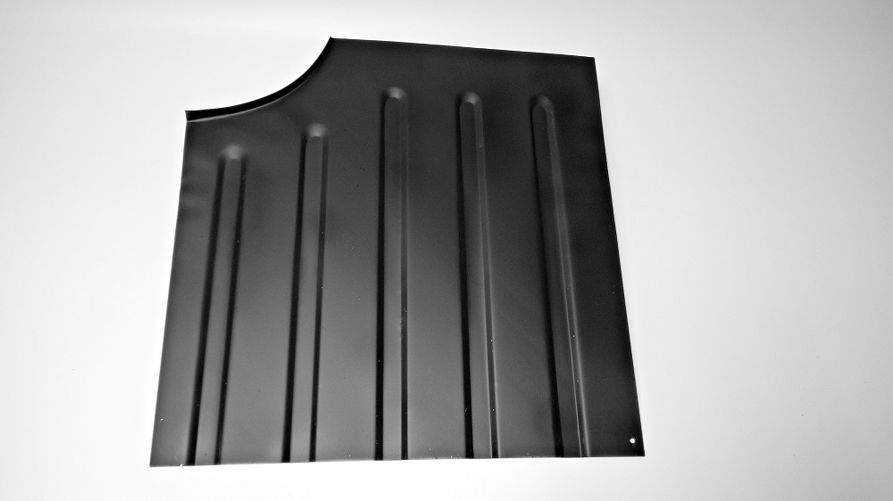 přední část podlahy pravá