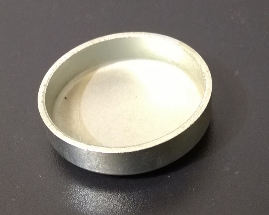 zátka plechová  22