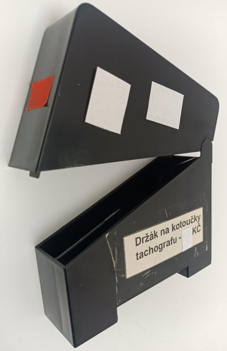 držák na kolečka tachografů